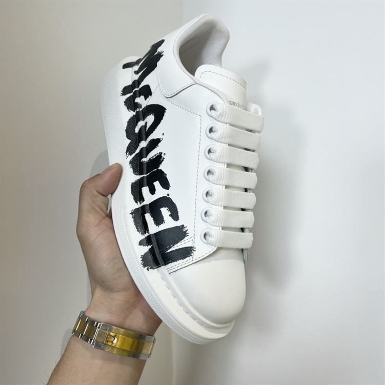 ALEXANDER MCQUEEN GRAFFITI OVERSIZED SNEAKER IN WHITE - ALD020