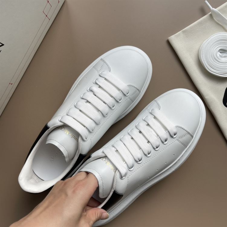 ALEXANDER MCQUEEN OVERSIZED LEATHER SNEAKERS - ALD017