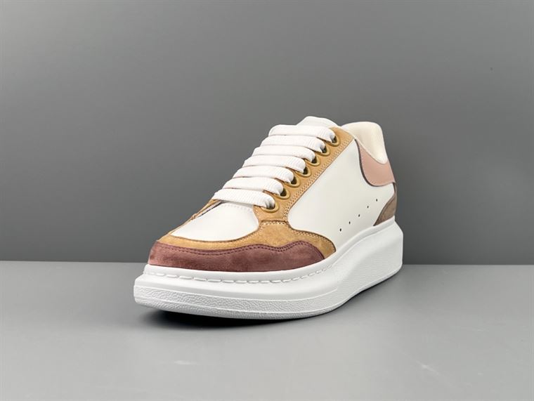ALEXANDER MCQUEEN OVERSIZED SNEAKER - ALD038