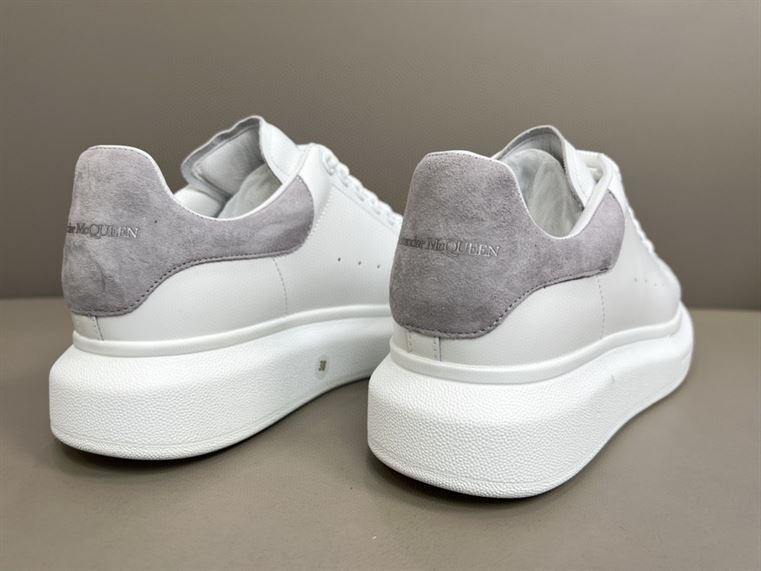 ALEXANDER MCQUEEN SNEAKER - ALD002