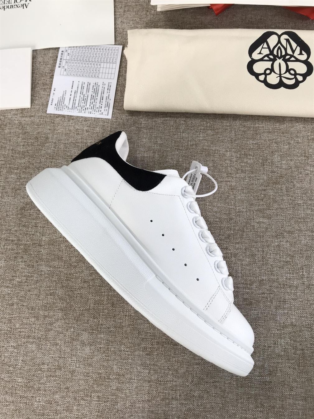 ALEXANDER MCQUEEN SNEAKER - ALD005