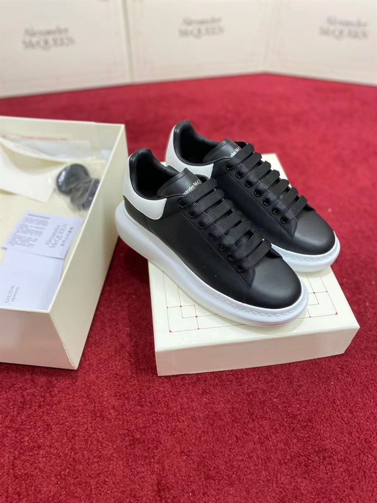 ALEXANDER MCQUEEN SNEAKER - ALD008