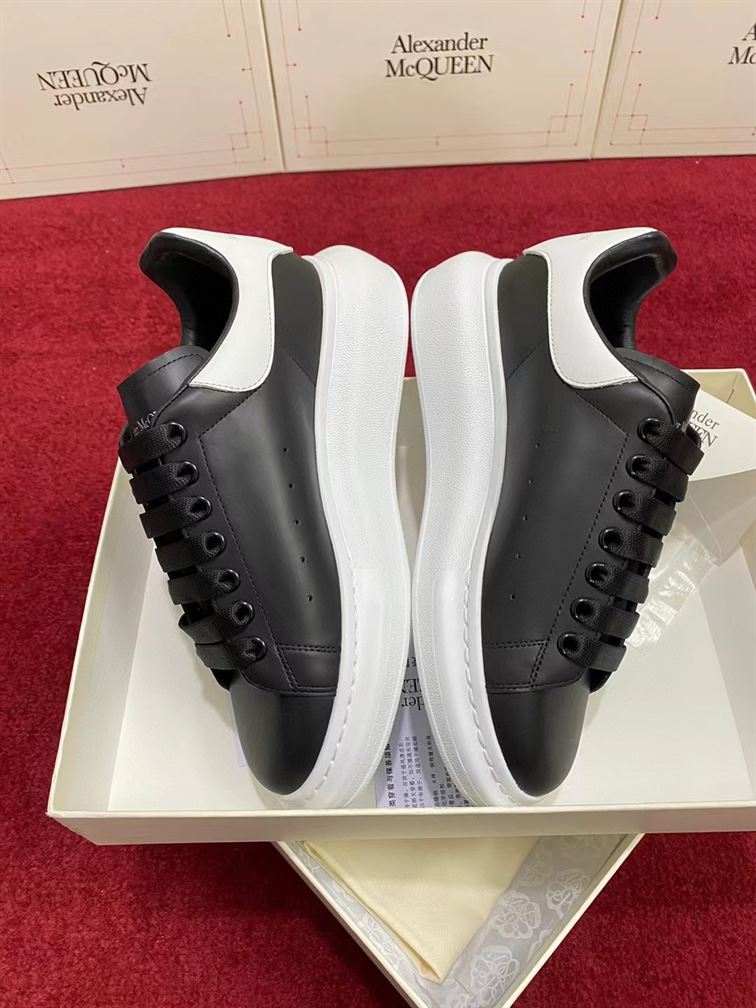ALEXANDER MCQUEEN SNEAKER - ALD008