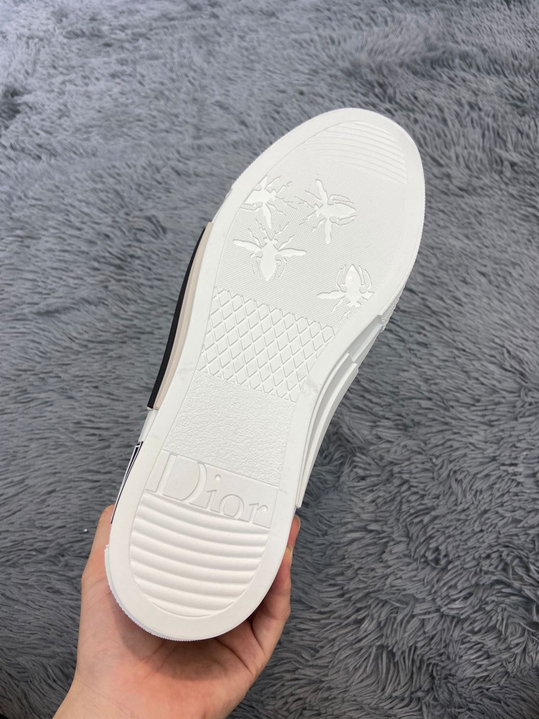 B23 HIGH-TOP SNEAKER DIOR OBLIQUE CANVAS - DO059