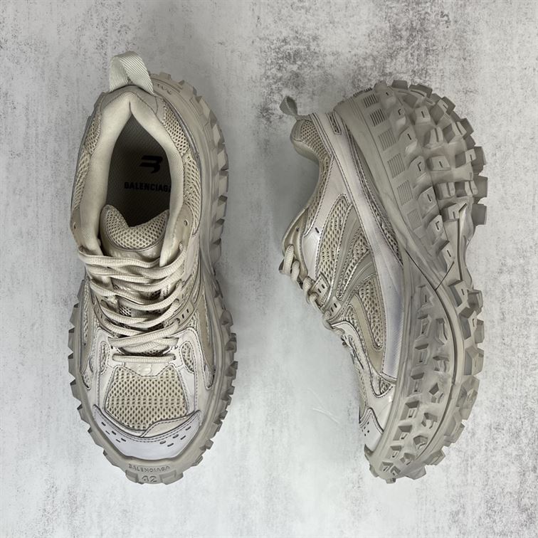 BALENCIAGA DEFENDER SNEAKER IN BEIGE - BLA046