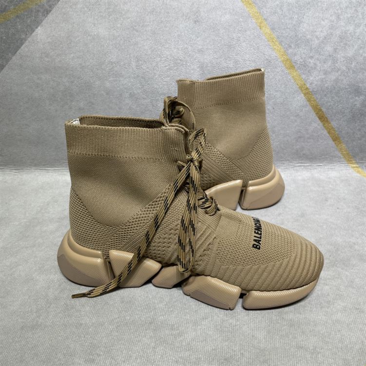 BALENCIAGA MEN'S SPEED 2.0 LACE-UP RECYCLED KNIT SNEAKER IN BEIGE - BLA032