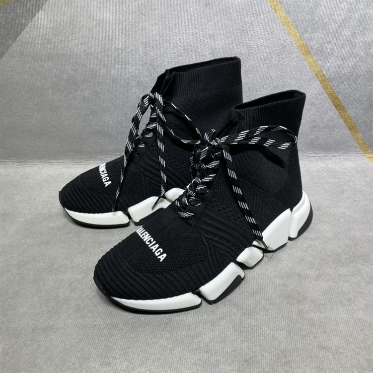 BALENCIAGA MEN'S SPEED 2.0 LACE-UP RECYCLED KNIT SNEAKER IN BLACK/WHITE - BLA033