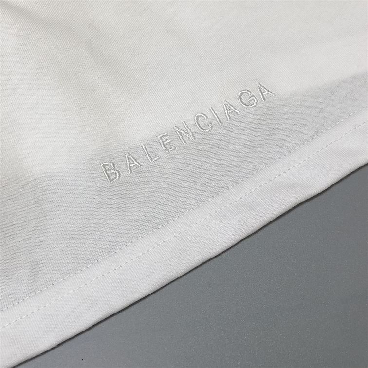 BALENCIAGA MEN'S THE SIMPSONS TM 20TH TELEVISION T-SHIRT OVERSIZED IN WHITE - BAS005