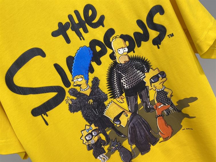 BALENCIAGA MEN'S THE SIMPSONS TM 20TH TELEVISION T-SHIRT OVERSIZED IN YELLOW - BAS007