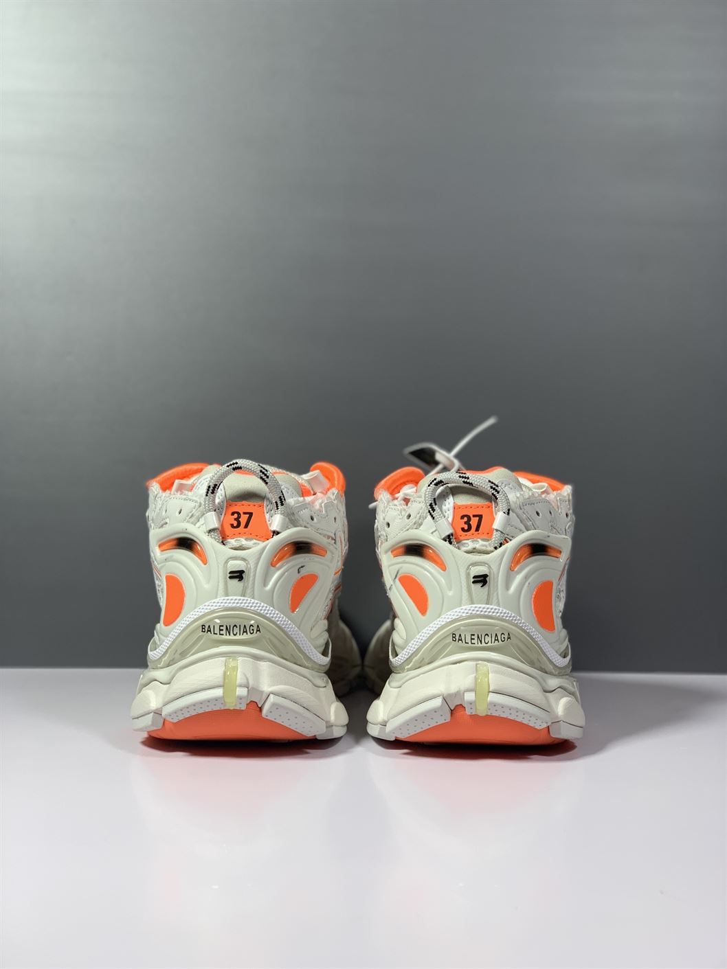 BALENCIAGA RUNNER SNEAKER IN FLUO ORANGE - BLA056