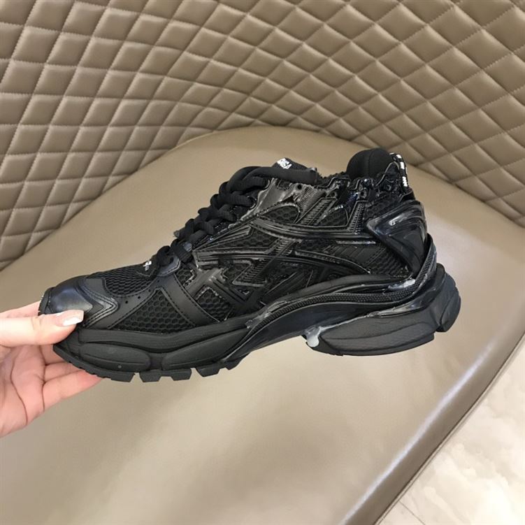 BALENCIAGA RUNNER SNEAKERS IN BLACK - BLA007