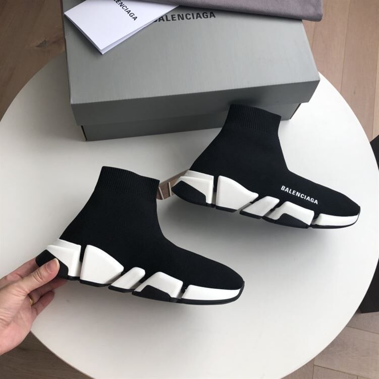 BALENCIAGA SPEED RECYCLED KNIT SNEAKER IN BLACK/WHITE - BLA052