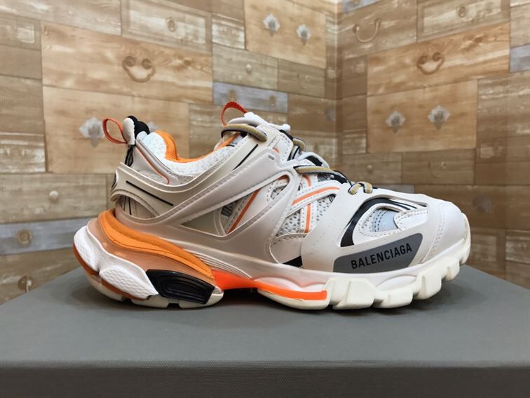 BALENCIAGA TRACK 3 SNEAKERS IN WHITE AND ORANGE - BLA001
