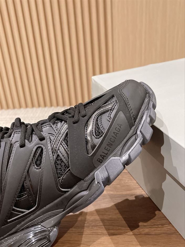 BALENCIAGA TRACK TRAINERS BLACK - BLA070