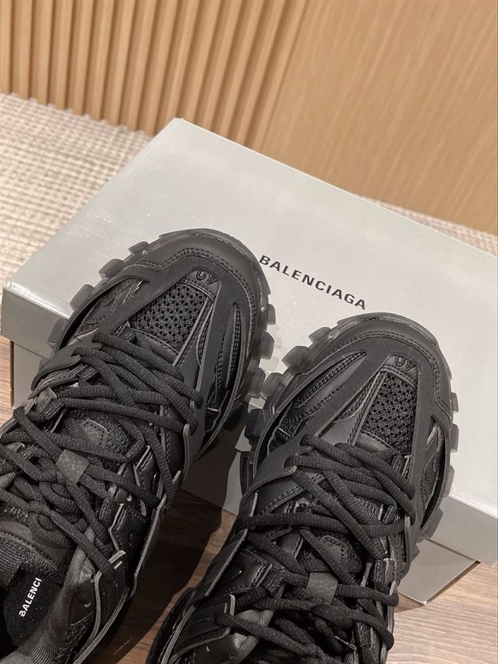 BALENCIAGA TRACK TRAINERS BLACK - BLA070