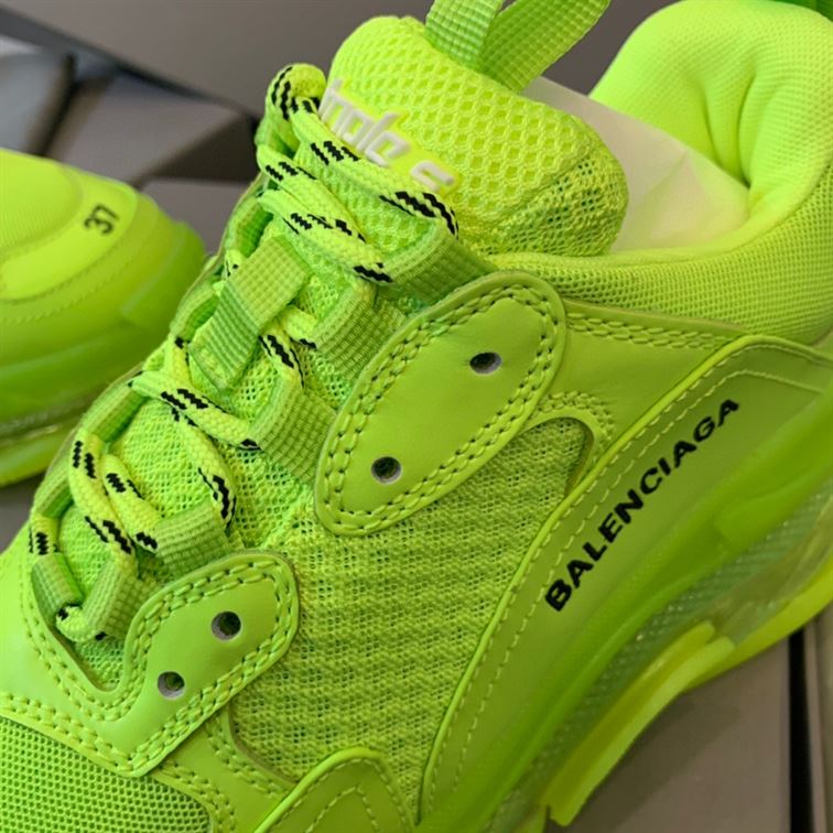 BALENCIAGA TRIPLE S CLEAR SOLE IN GREEN - BLA018