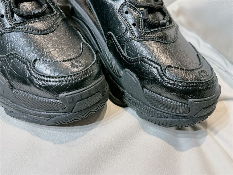 BALENCIAGA TRIPLE S LAMBSKIN SNEAKERS - BLA079