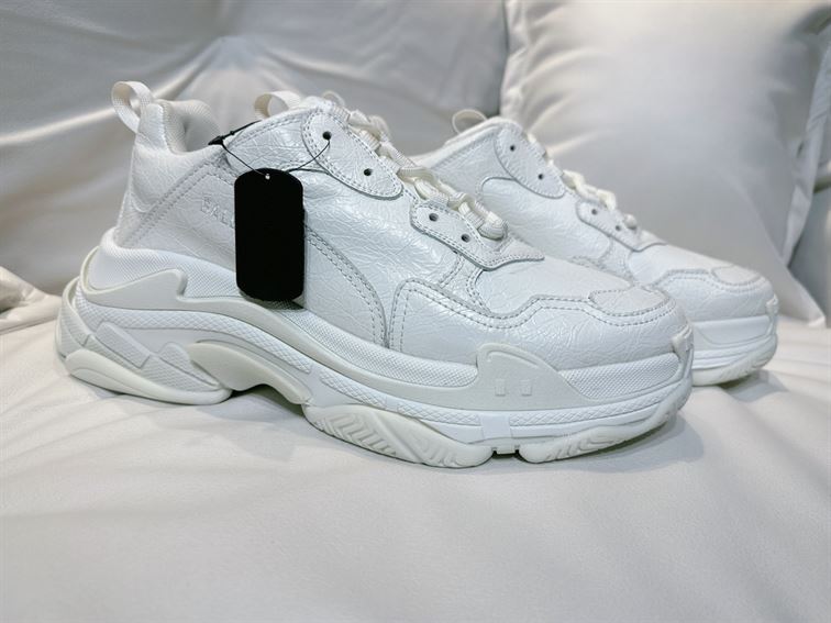 BALENCIAGA TRIPLE S LAMBSKIN SNEAKERS - BLA080