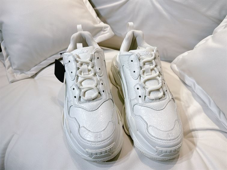 BALENCIAGA TRIPLE S LAMBSKIN SNEAKERS - BLA080