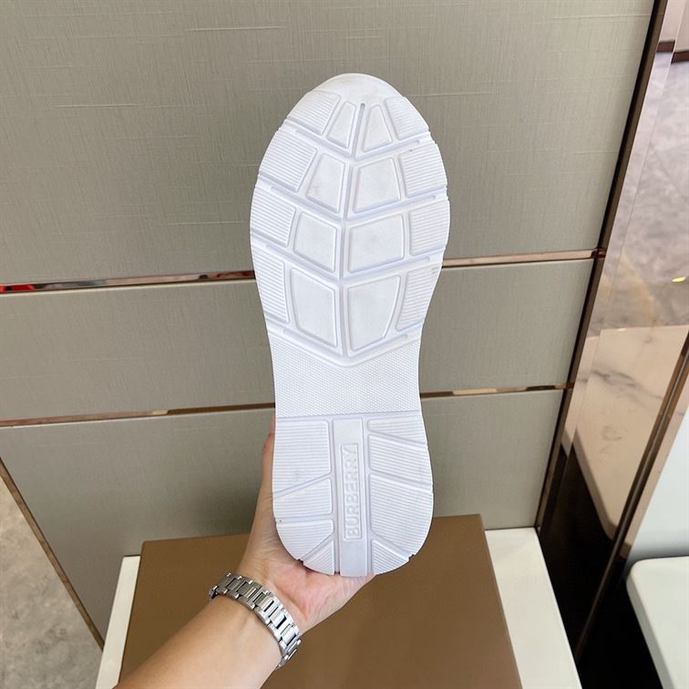 BURBERRY CHECK LACE-UP SNEAKERS IN MILITARY GREEN - BBR008