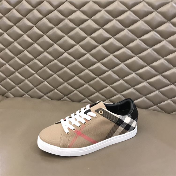 BURBERRY HOUSE CHECK & LEATHER LOW-TOP SNEAKER - BBR013