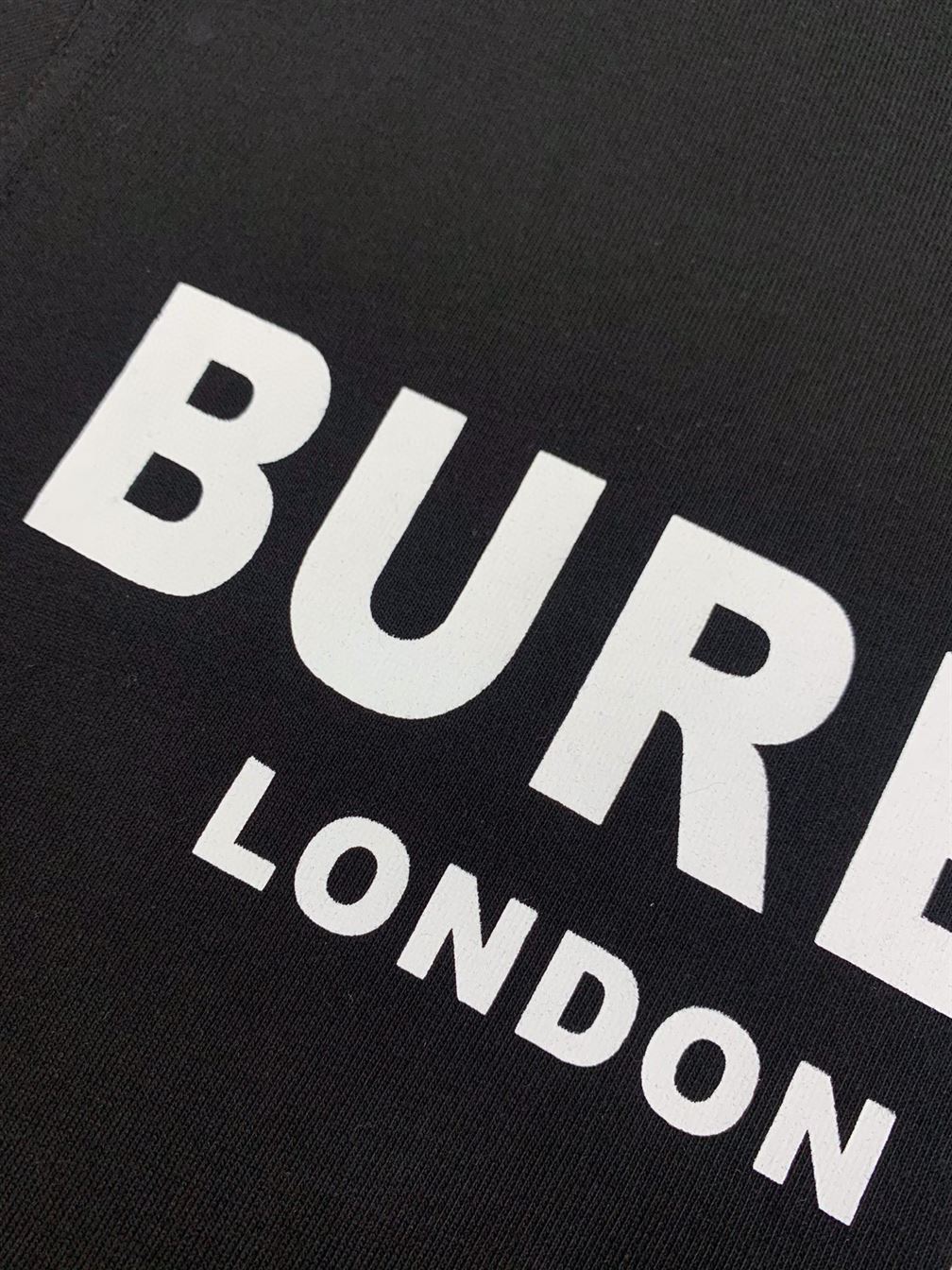 BURBERRY LOGO PRINT COTTON T-SHIRT IN BLACK - BRS008