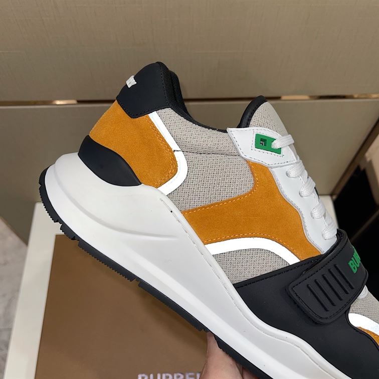 BURBERRY LOGO-STRAP LOW-TOP SNEAKERS - BBR025