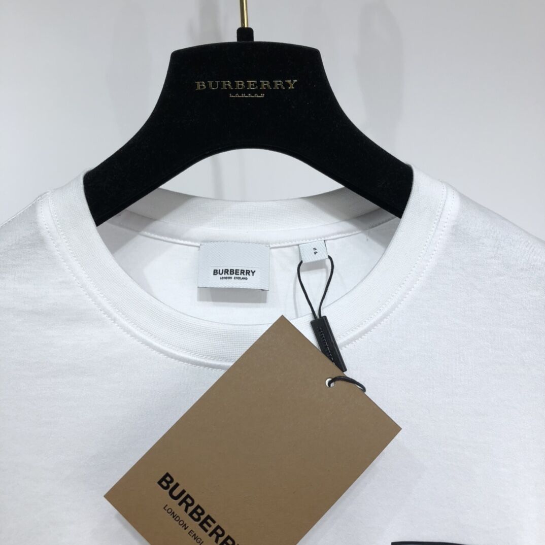 BURBERRY LOGO T-SHIRT - BRS017