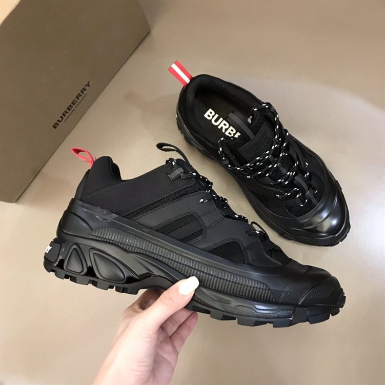 BURBERRY UNION VINTAGE SNEAKERS - BBR004