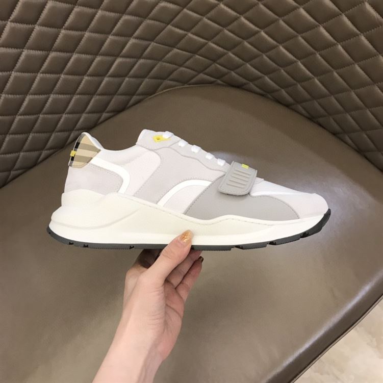 BURBERRY VINTAGE CHECK VELCRO STRAP SNEAKERS IN WHITE - BBR003