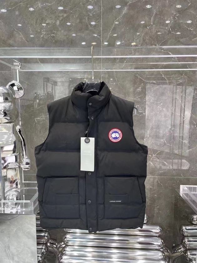 CANADA GOOSE FREESTYLE QUILTED ARTIC-TECH GILET - CN11