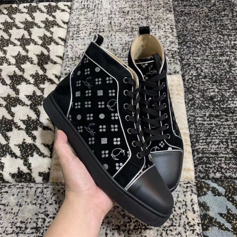 CHRISTIAN LOUBOUTIN HIGH TOP SNEAKER - CLS005