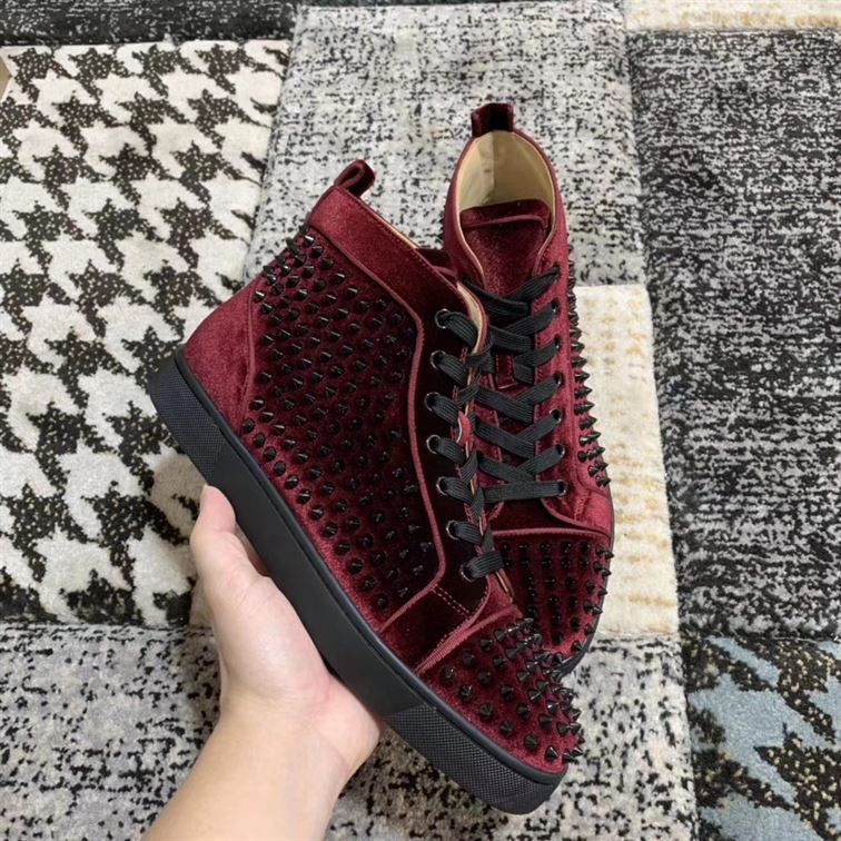 CHRISTIAN LOUBOUTIN HIGH TOP SNEAKER - CLS009