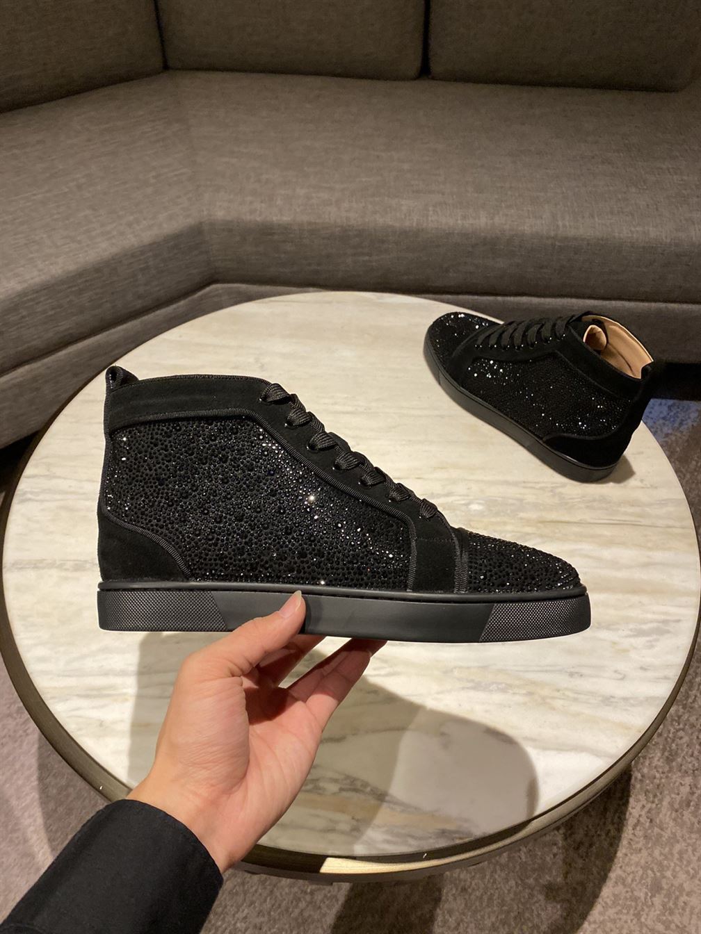 CHRISTIAN LOUBOUTIN HIGH TOP SNEAKER - CLS011