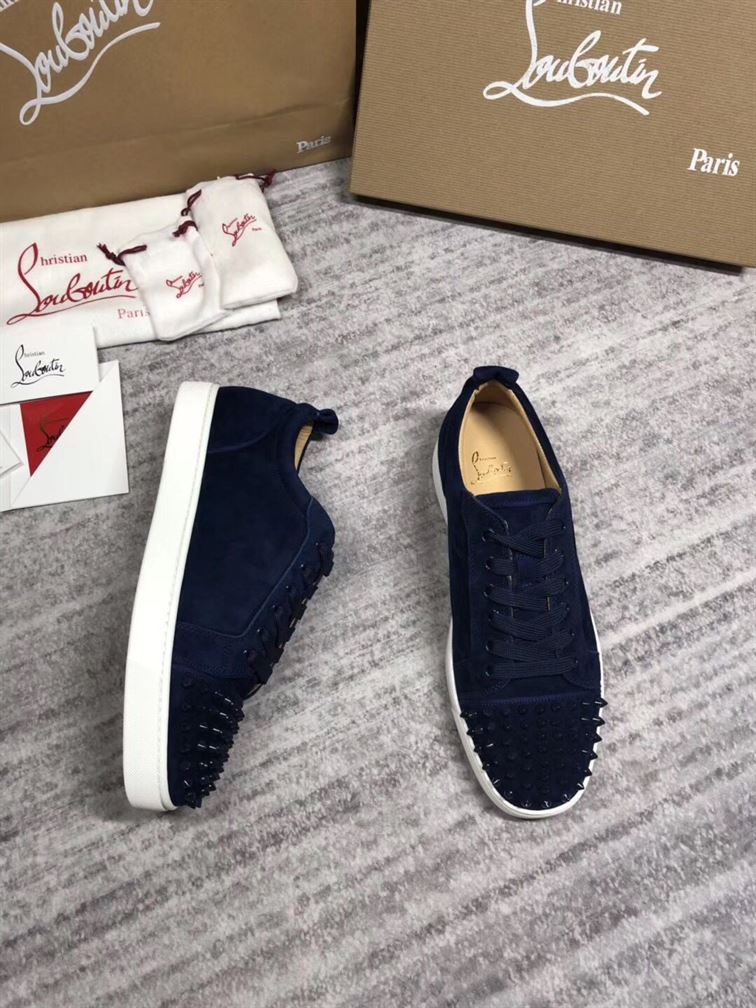 CHRISTIAN LOUBOUTIN LOW TOP SNEAKER - CLS013