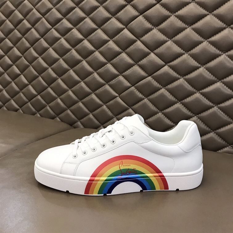CHRISTIAN LOUBOUTIN LOW TOP SNEAKER - CLS018