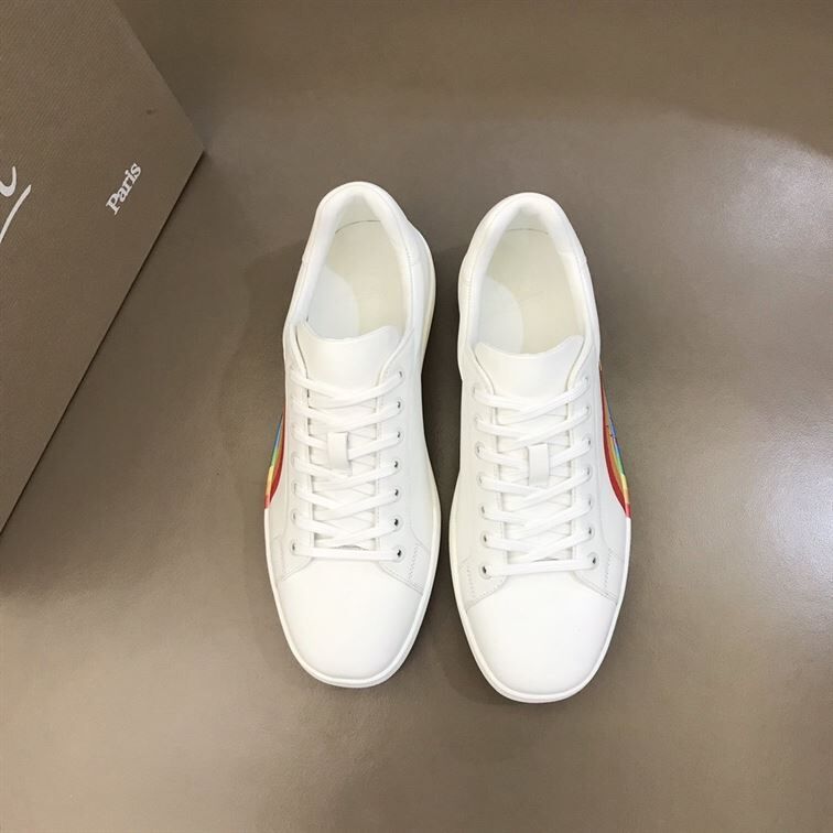 CHRISTIAN LOUBOUTIN LOW TOP SNEAKER - CLS018