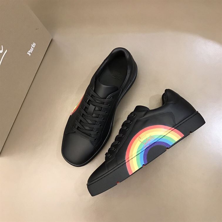 CHRISTIAN LOUBOUTIN LOW TOP SNEAKER - CLS019