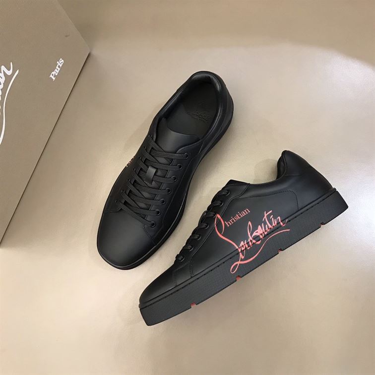 CHRISTIAN LOUBOUTIN LOW TOP SNEAKER - CLS021