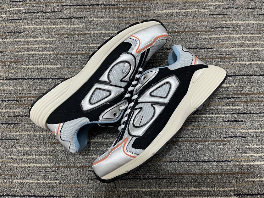 DIOR B30 SNEAKER GRAY MESH WITH SILVER-TONE AND DEEP GRAY TECHNICAL FABRIC - DO107