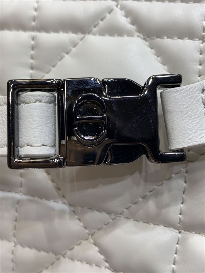 DIOR MEDIUM DIORTRAVEL NOMAD POUCH WHITE