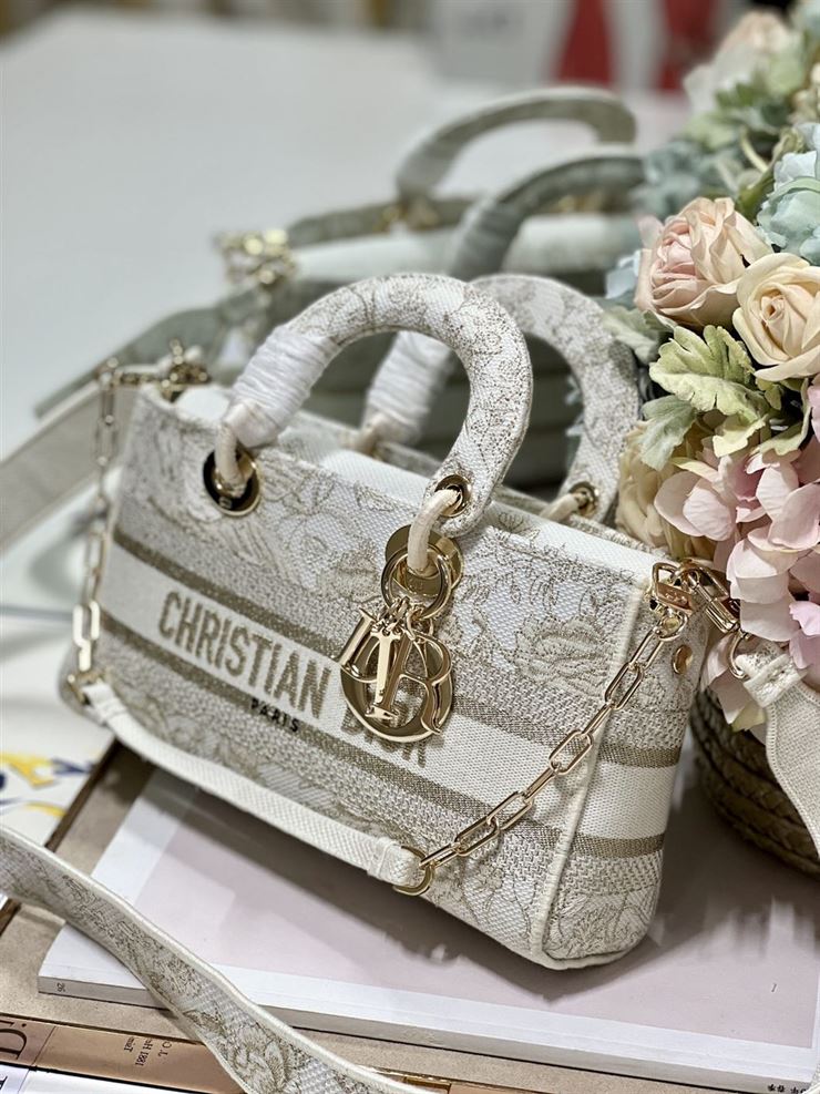 DIOR MEDIUM LADY D-JOY BAG