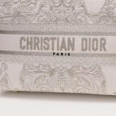 DIOR MEDIUM LADY D-LITE WHITE BAG