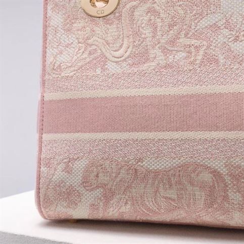 DIOR MEDIUM LADY D-LITE PINK BAG