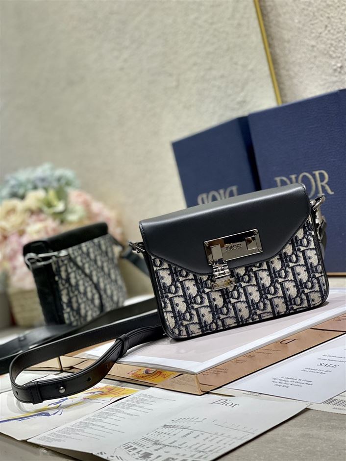 DIOR MESSENGER POUCH OBLIQUE GALAXY
