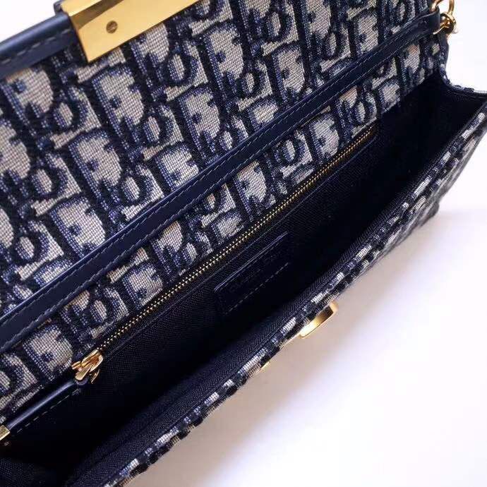 DIOR MONTAIGNE 30 CLUTCH CHAIN BAG