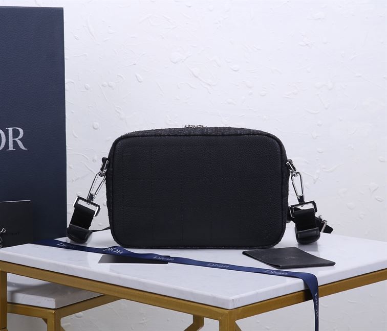 DIOR OBLIQUE SAFARI MESSENGER - DIO038