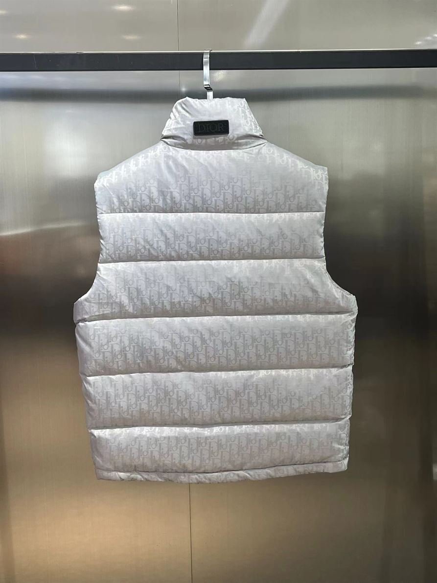 DIOR OBLIQUE SLEEVELESS DOWN JACKET - DRC015
