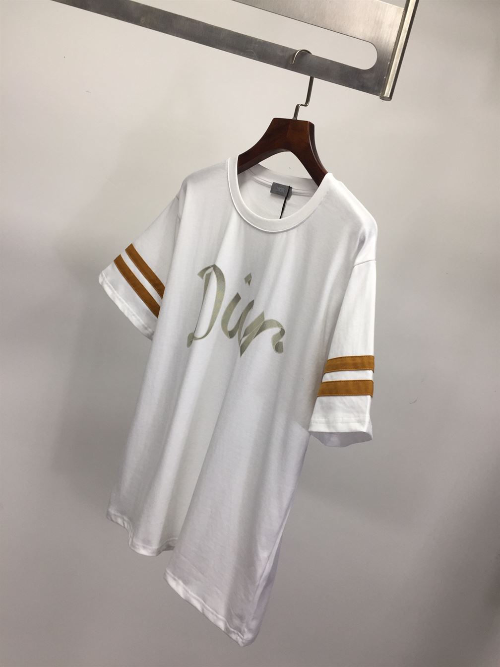 DIOR RELAXED-FIT T-SHIRT - DOT003