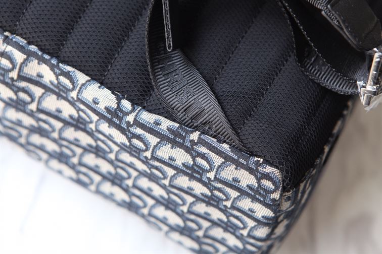 DIOR RIDER BACKPACK BEIGE AND BLACK DIOR OBLIQUE JACQUARD - DIO028